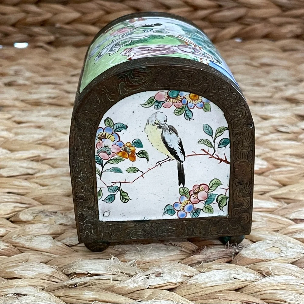 Antique Chinese Box Engraved‎ Bronz Porcelain Painted